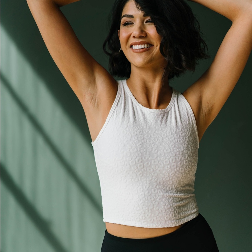 Zyia White Leopard Crop Tank
